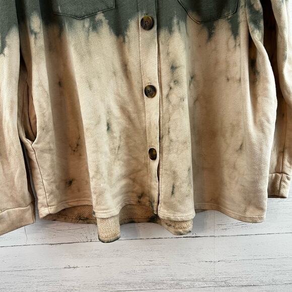 Fantastic Fawn Bleach Dye Oversized Shacket Size S - Picture 8 of 10